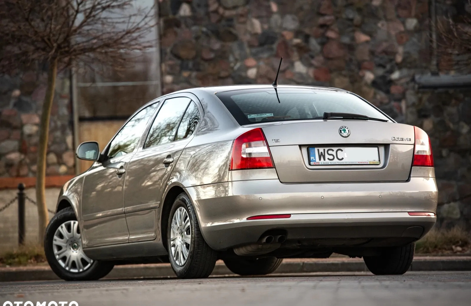 Skoda Octavia cena 23900 przebieg: 173000, rok produkcji 2012 z Sochaczew małe 326